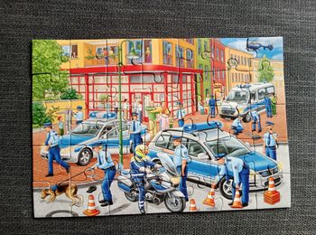 Puzzle Policiers 35 pièces