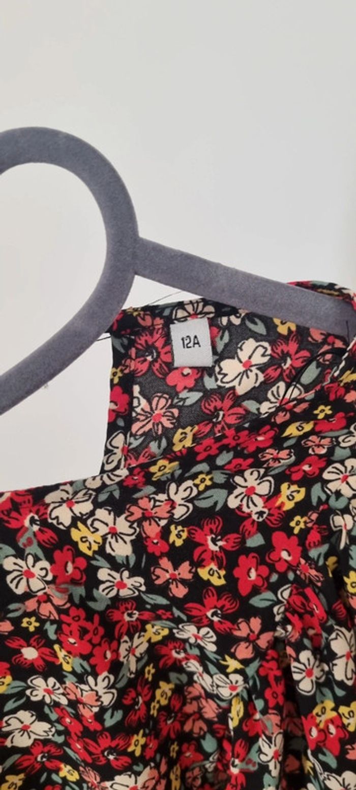 Robe fleurie - photo numéro 2