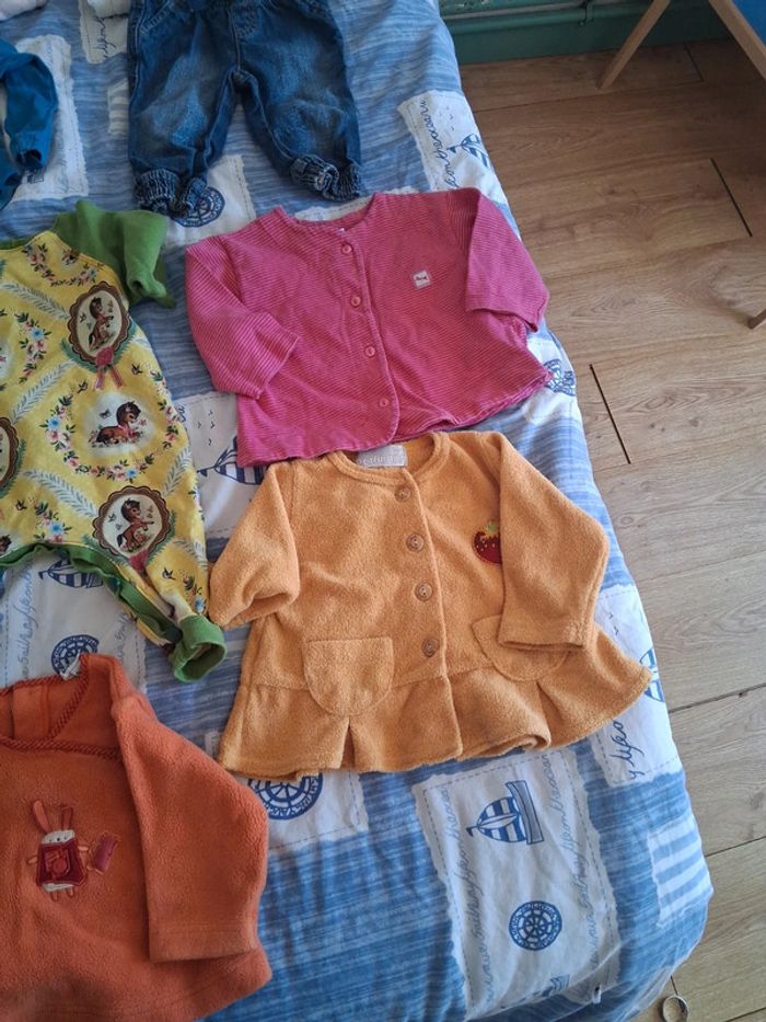 Lot vêtements fille 6 mois - photo numéro 8