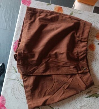 Jupe short marron velour