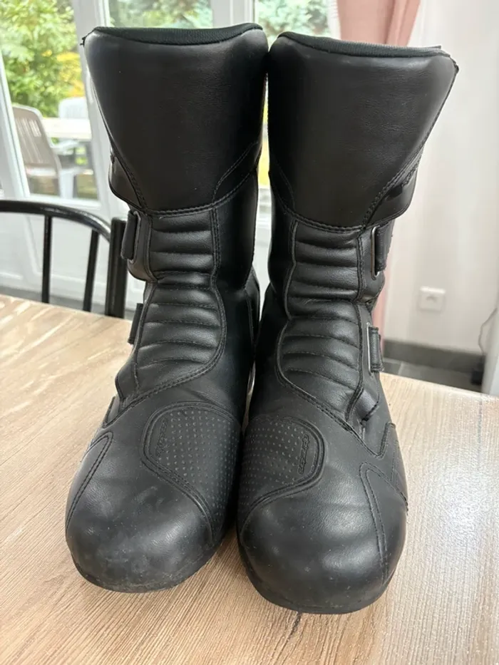 Bottes moto alpinstars pointure 43 - photo numéro 2