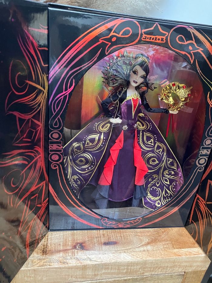 Poupée édition limitée evil queen non déboxer - photo numéro 6