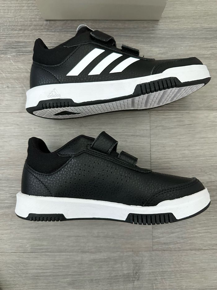 baskets Adidas 31 - photo numéro 2