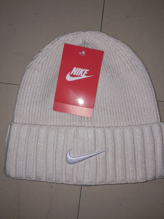 Lot  2 bonnet - photo numéro 5