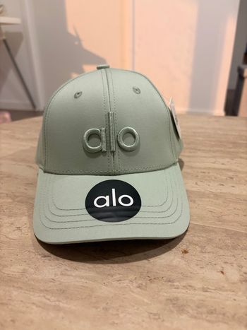 Casquette Alo neuf 
