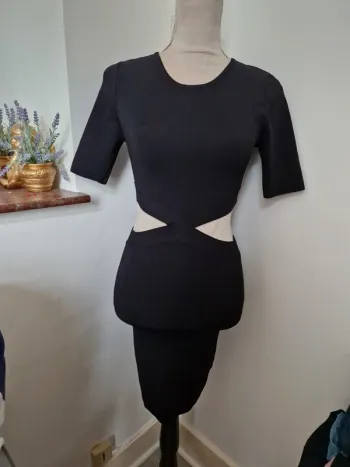 Robe noir zara