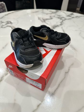 Lot 4 paires de baskets Nike et puma