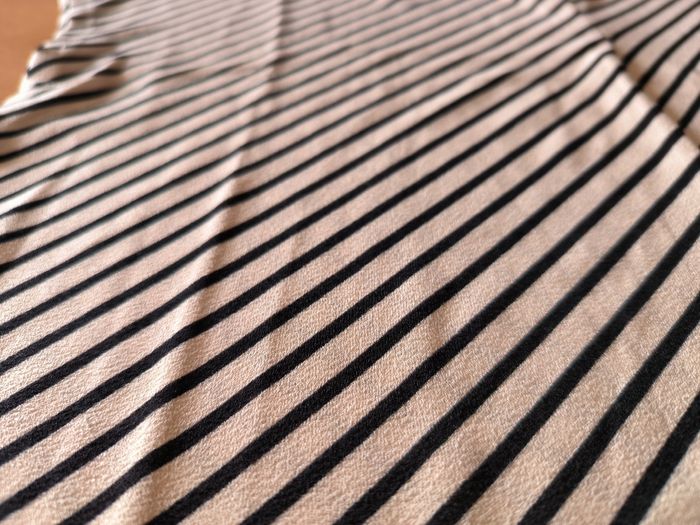 Blouse H&M beige lignée noir taille S - photo numéro 2