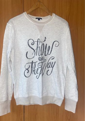 Pull blanc avec inscription M