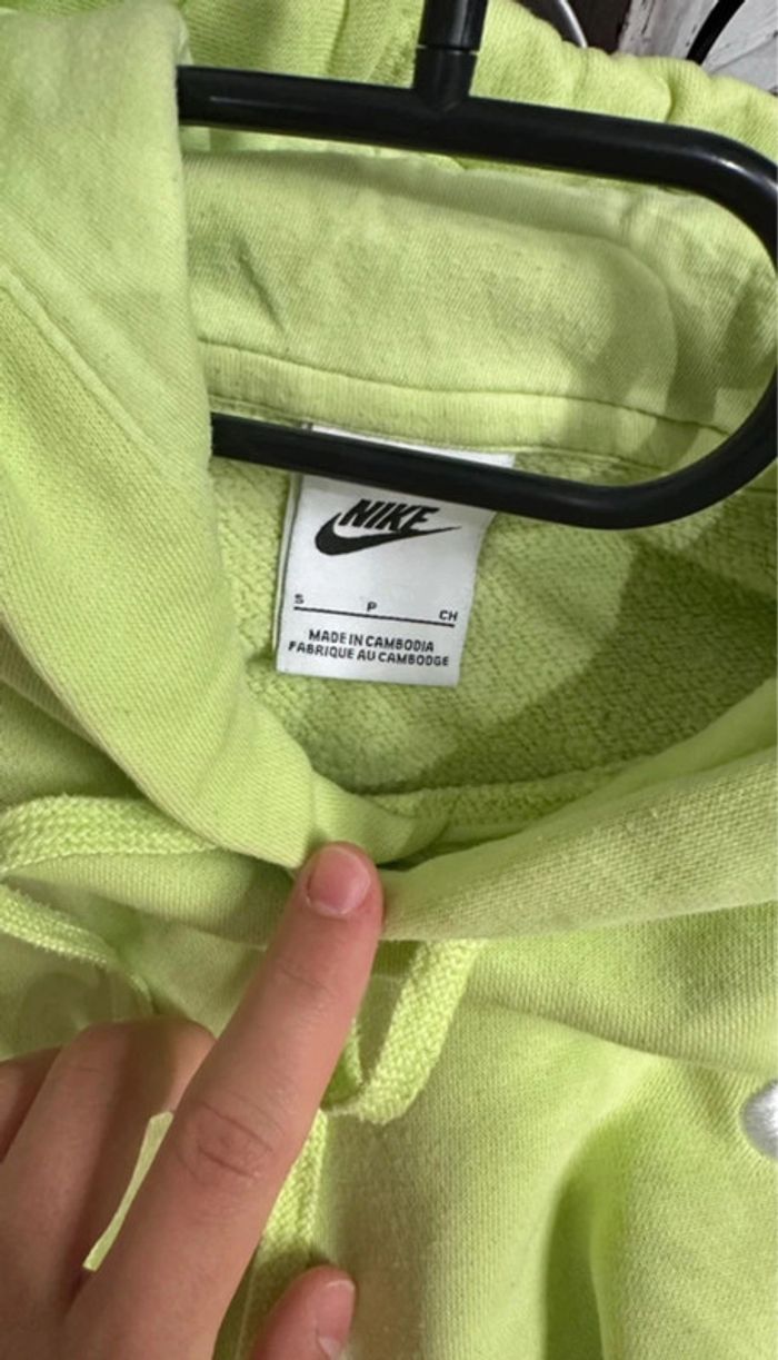 Sweat Nike fluo - photo numéro 3