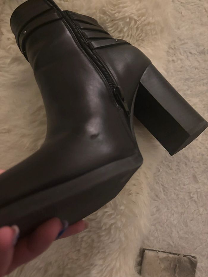 Bottines à talon tendance - photo numéro 6