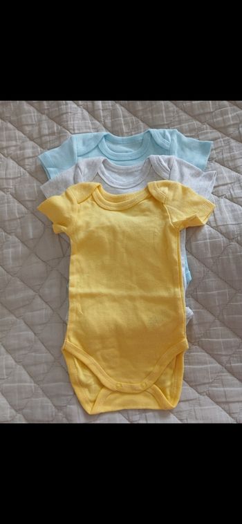 Lot 3 bodies garçon manches courtes tex baby 60 cm 3 mois