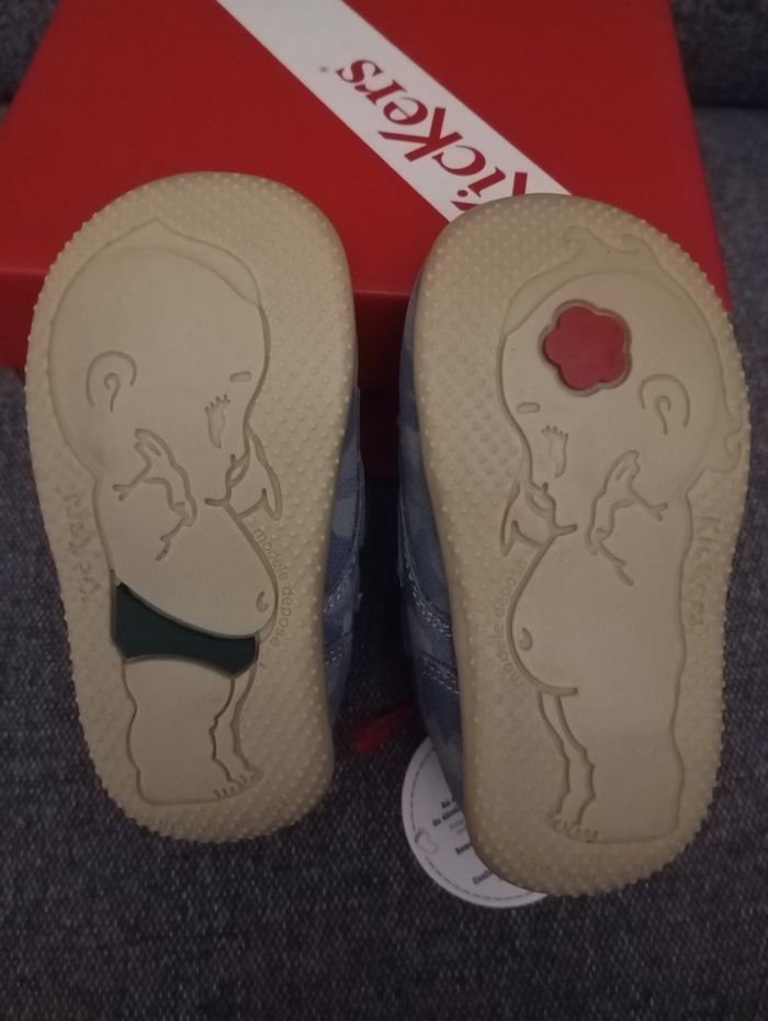 Kickers neuves pour garçon en taille 19 - photo numéro 4