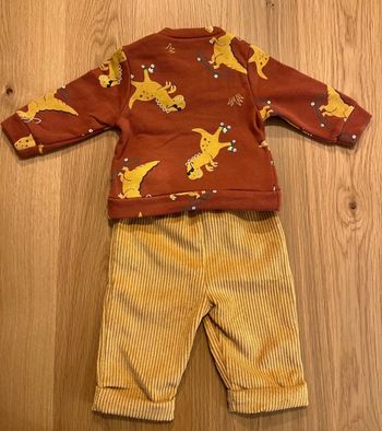 Ensemble bébé pull pantalon marron dinosaure
