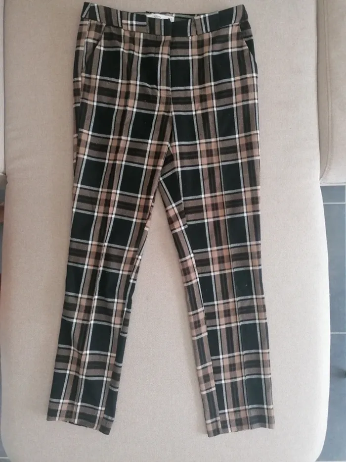 Pantalon à carreaux noir et marron
