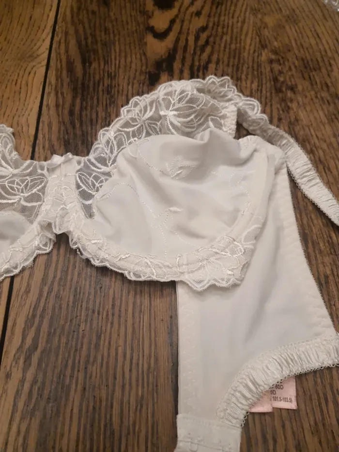 Soutiens-gorge blanc Hunkemöller fr95D eu80D - photo numéro 12