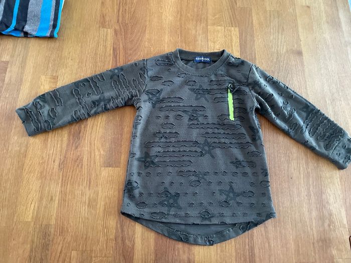 Tee-shirt manche longue 4 ans