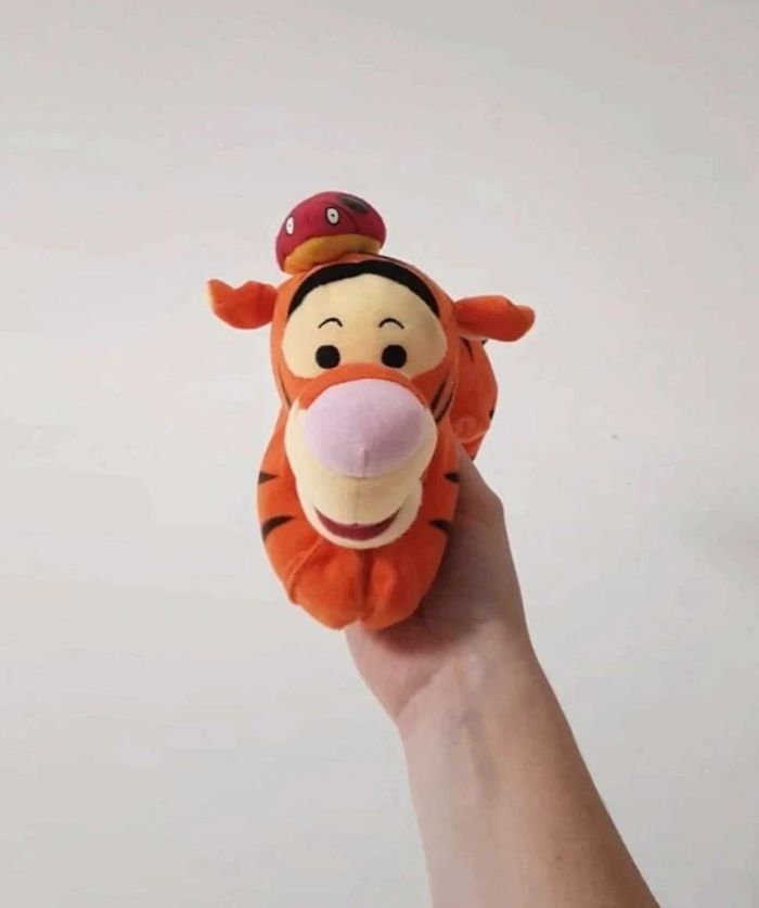 Peluche tigrou avec coccinelle 🐞 - photo numéro 2