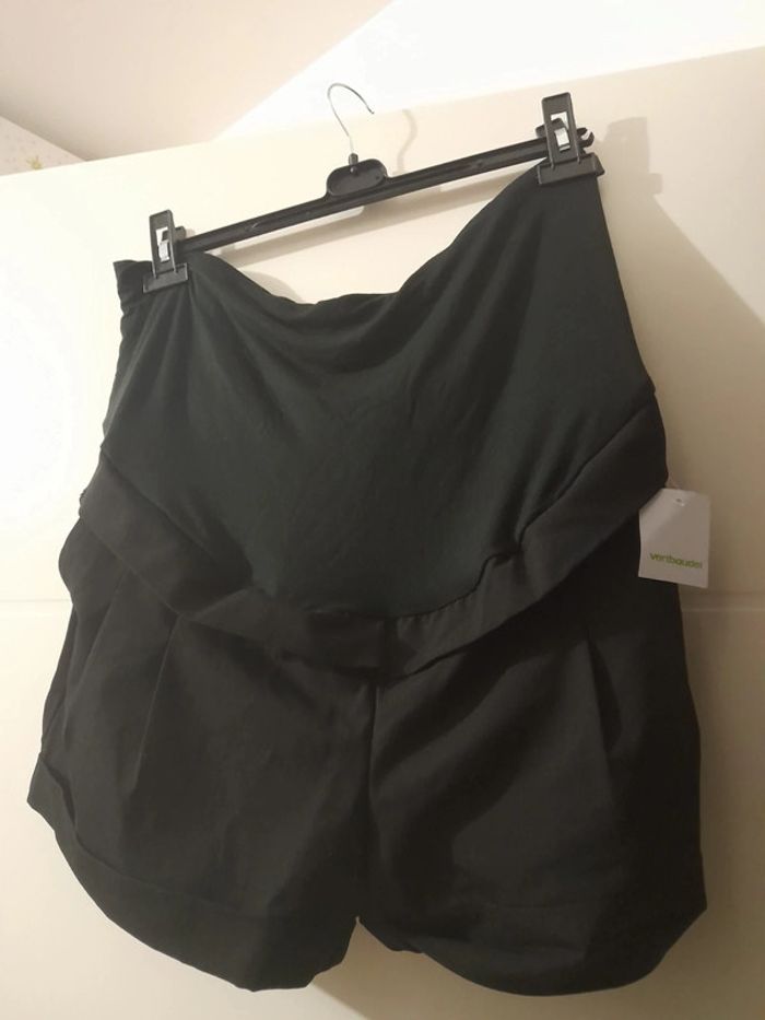Short avec bandeau de grossesse neuf