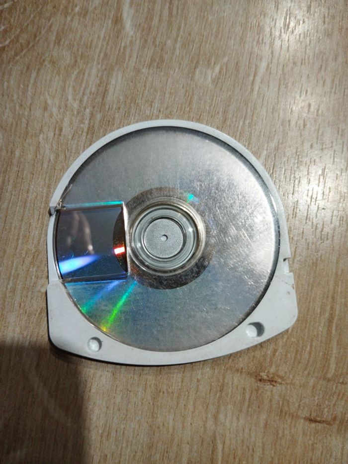 Ratchet and clank la taille ça compte psp - photo numéro 2