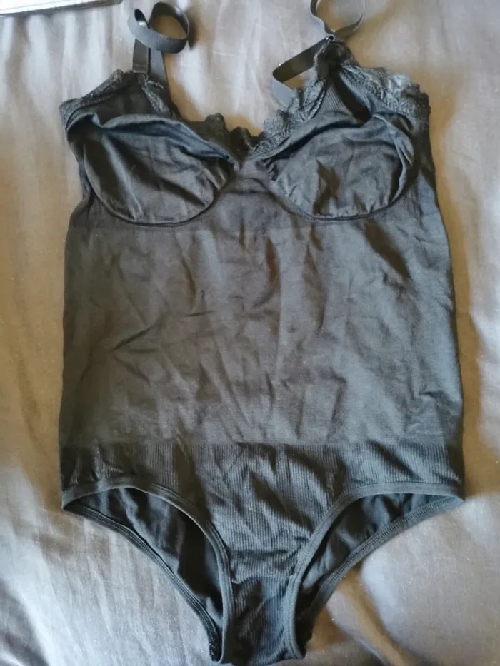 Body gainant Shein Curve Taille 2XL