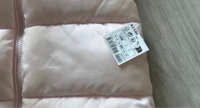 Manteau bébé sans manche neuf taille 18 moises - photo numéro 3