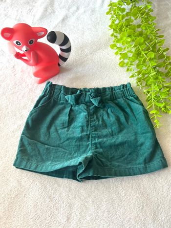 Très beau short pour petite fille
