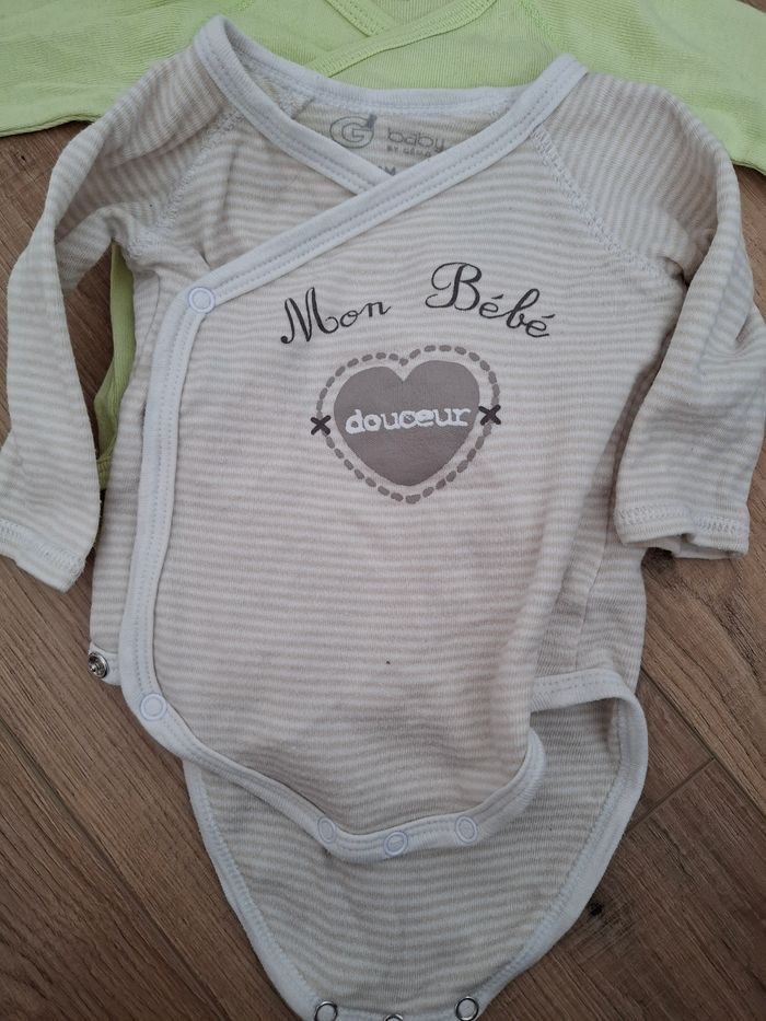 Lot de 2 bodies bébé croisés - photo numéro 2