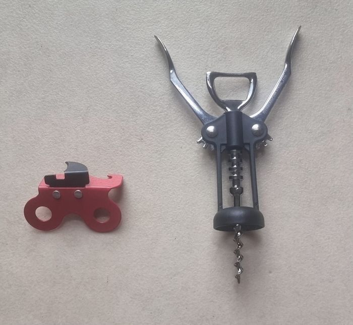 Tire bouchon petit et ouvre boîte - photo numéro 2