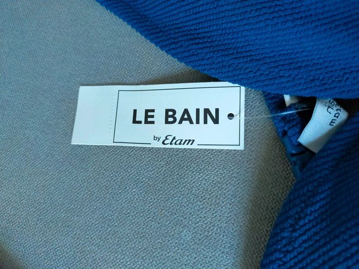 Haut de bikini bleu texturé – Etam Le Bain – Neuf avec étiquette – Taille FR 40 - photo numéro 3