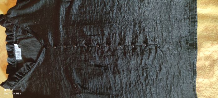 Jolie blouse  noire T44 - photo numéro 2