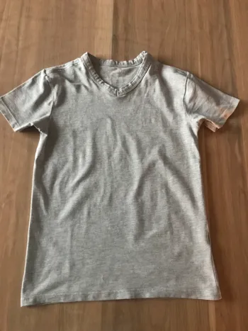 garçon t-shirt manches courtes gris chiné col V coton elastane 9-10ans zeeman