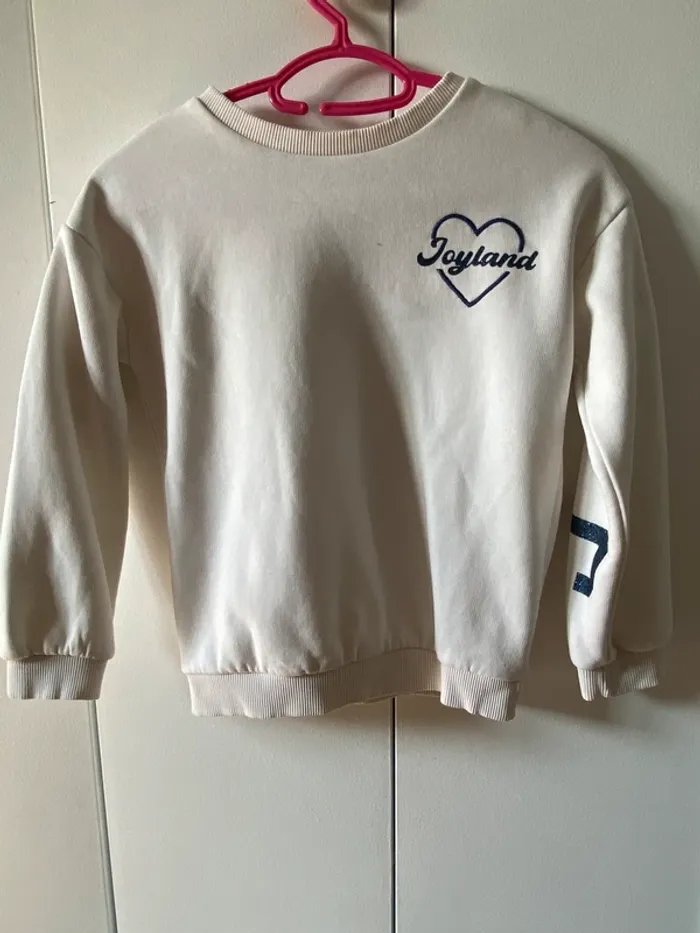 Pull fille 8 ans