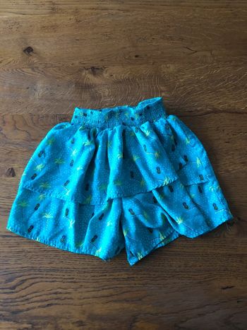 Short 4 ans