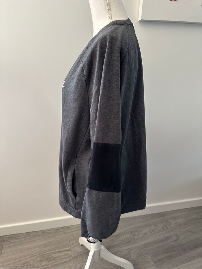 Sweatshirt gris noir et blanc Nike TXL - photo numéro 4