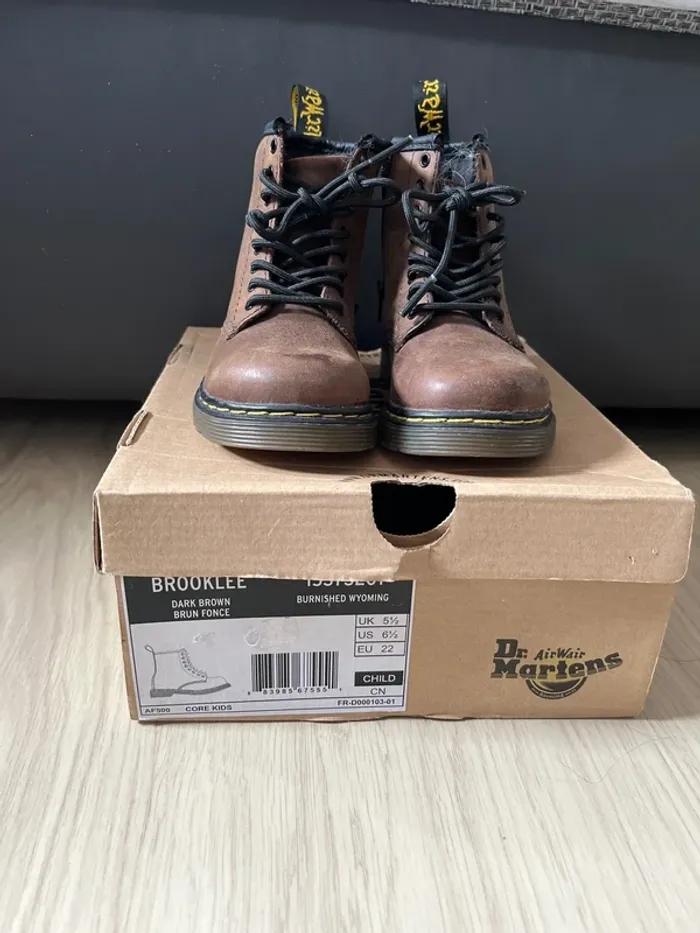 Dr. Martens taille 22