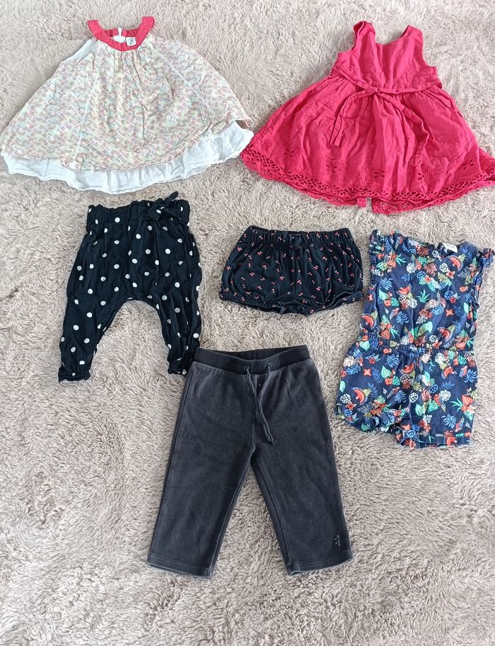 Lot vêtements fille 12 mois - photo numéro 2