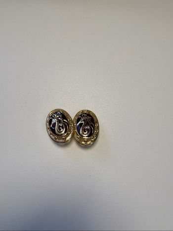 Boucles d’oreilles à clip vintage dorées à motifs