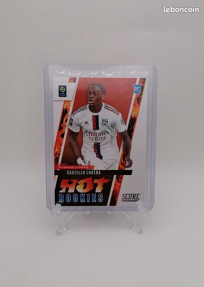 Carte Panini score Ligue 1 2022-23 Rookie Card HOT ROOKIES Castello Lukeba n°4.