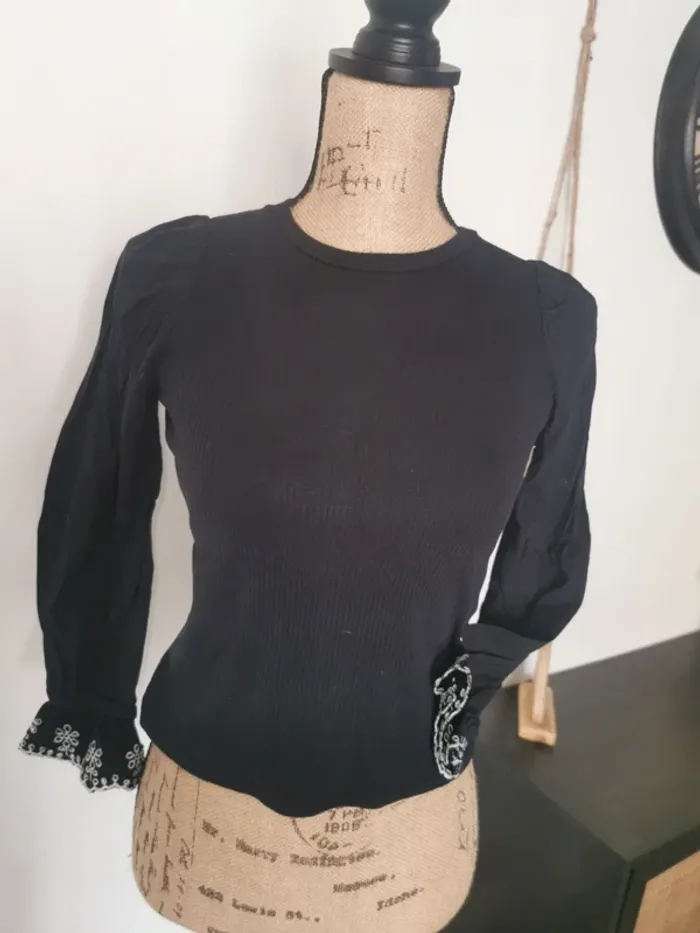 T-shirt.