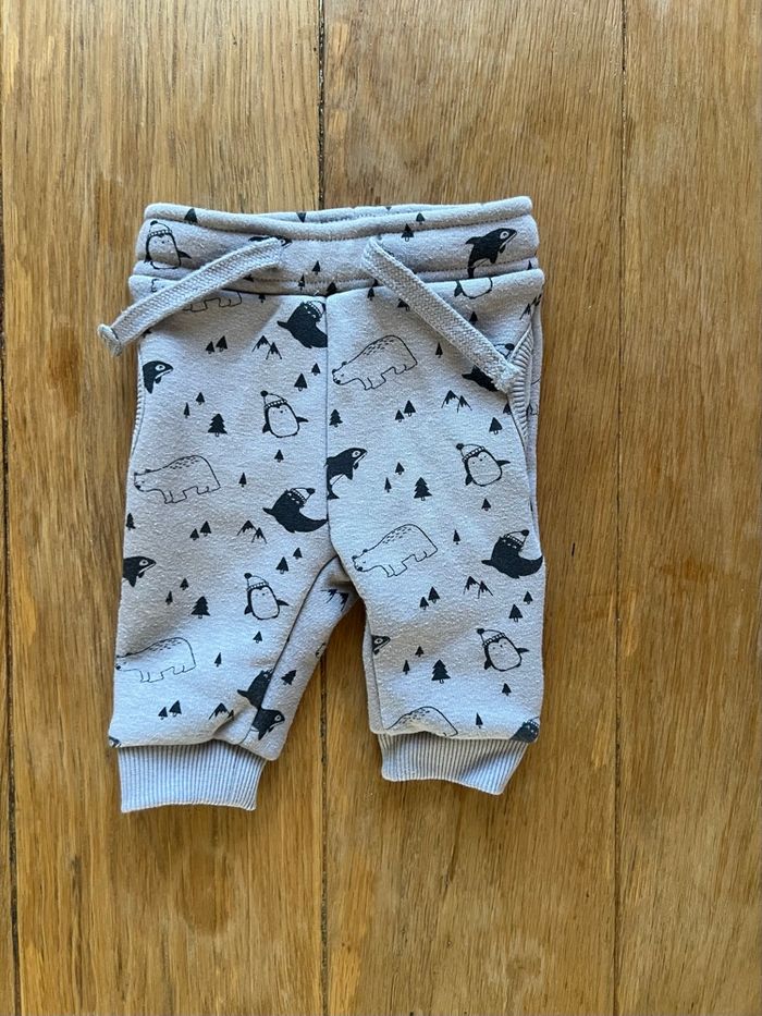 Survêtement Kiabi 1 mois - photo numéro 2