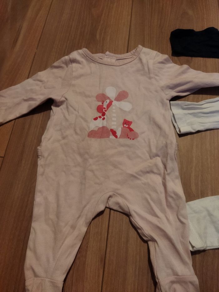 Lot de vêtements bébé fille 1 mois - photo numéro 2
