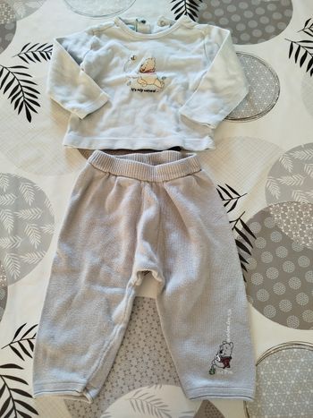 Ensemble Winnie l'ourson taille 12 mois