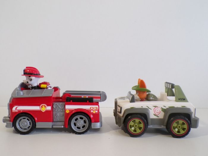 Camion de pompier - 4X4 - Marcus - Tracker - Paw Patrol - Pat Patrouille (J14) - photo numéro 2