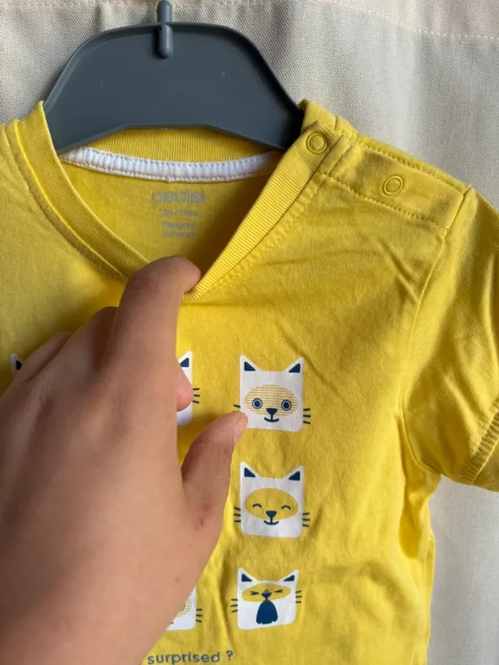 T-shirt 👕 12 mois - photo numéro 2