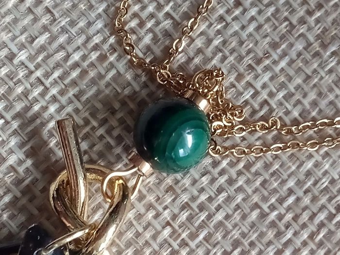 Collier ailes de fée et pierre de malachite naturelle - photo numéro 3