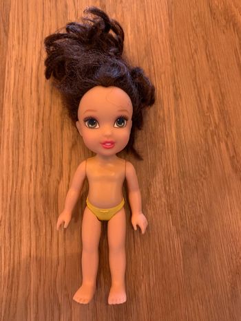 petite poupée Belle Disney dessin animé la Belle et la Bête  nue  poupée n•2