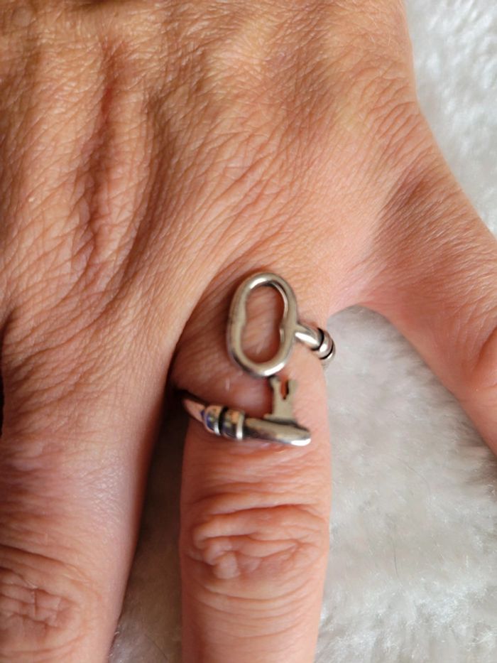 Bague acier clef 🔑 silver - photo numéro 4