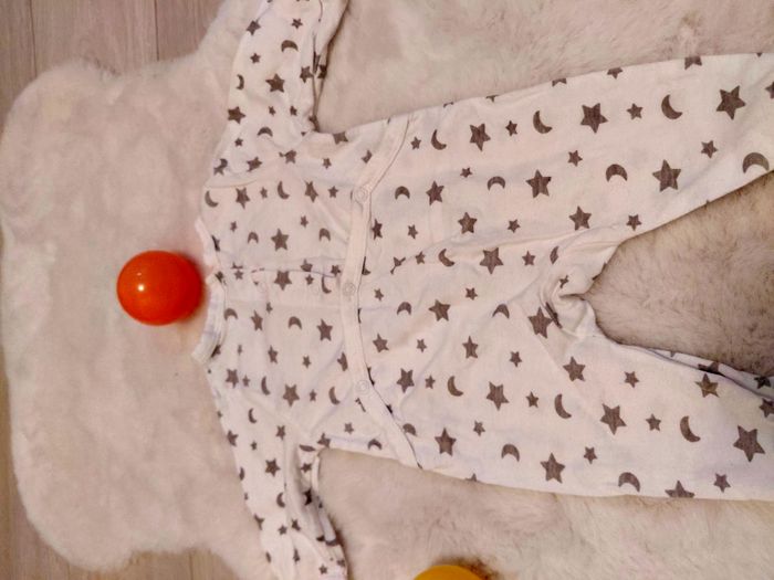 Pyjama blanc léger Kiabi 1 mois - photo numéro 4