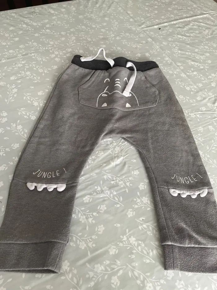 Pantalon Kiabi 2 ans - photo numéro 2